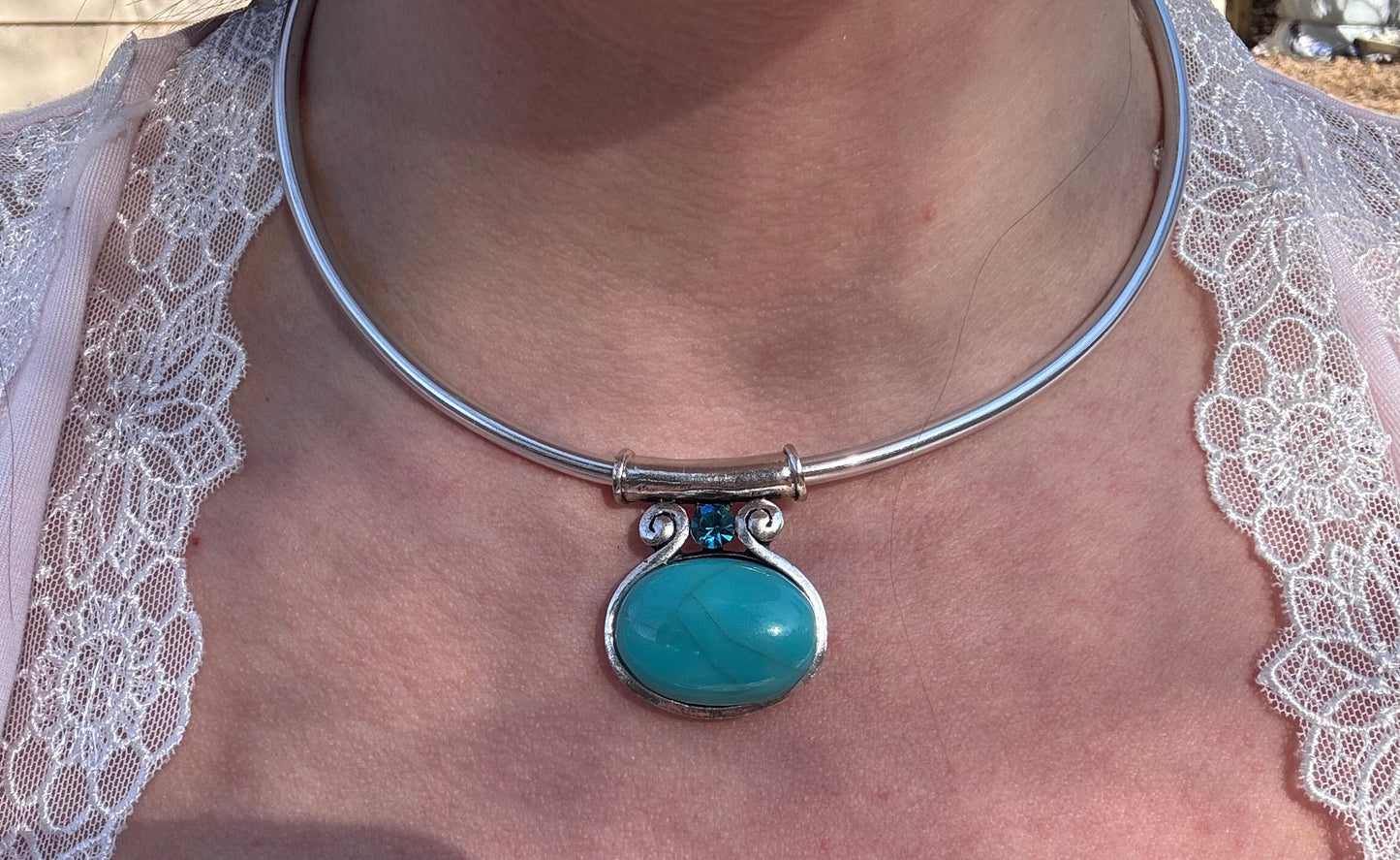 arelin cuff necklace