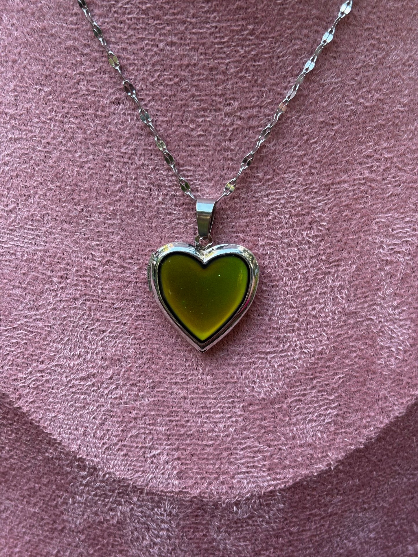 mood locket