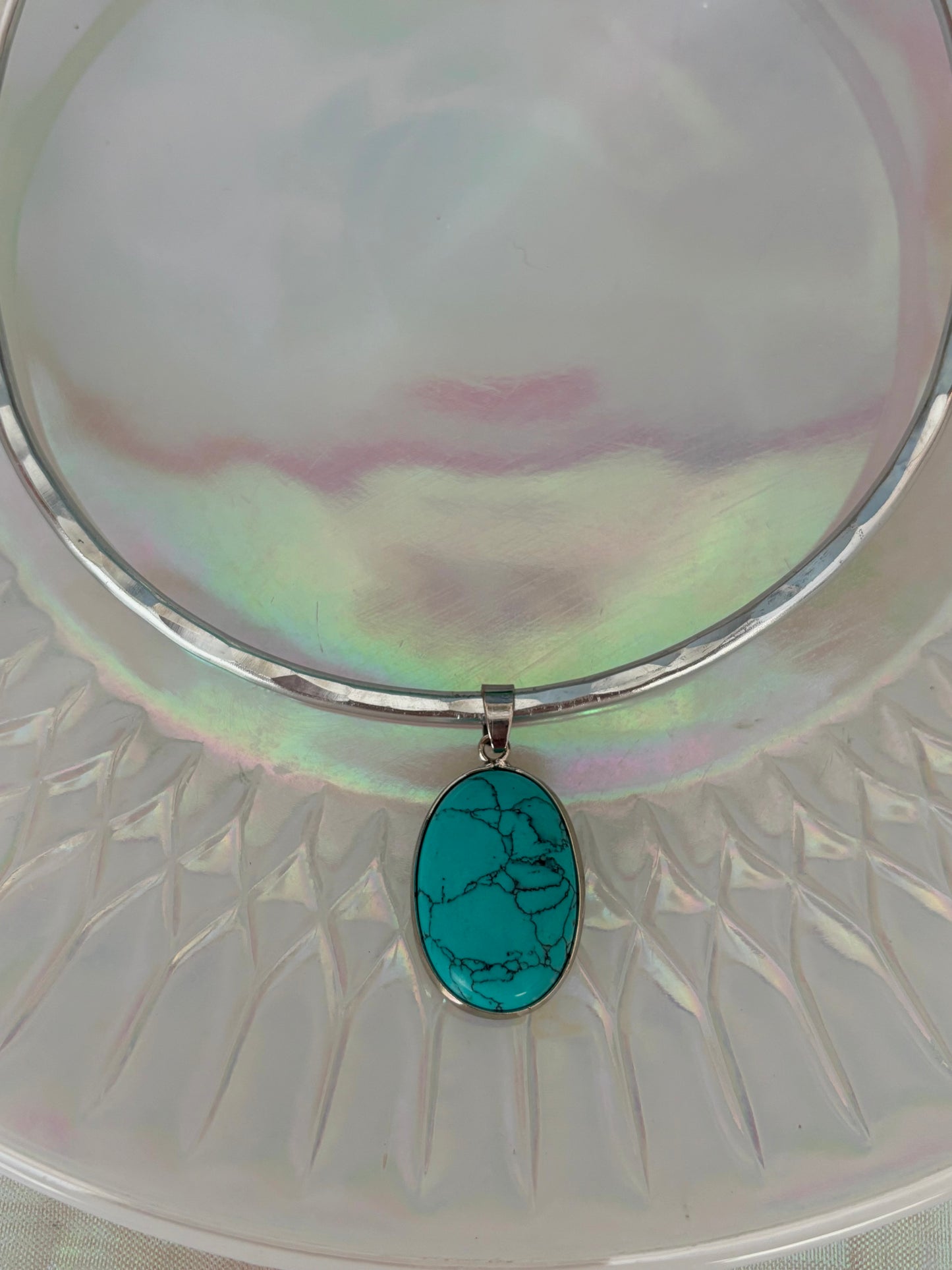 teal howlite collar necklace