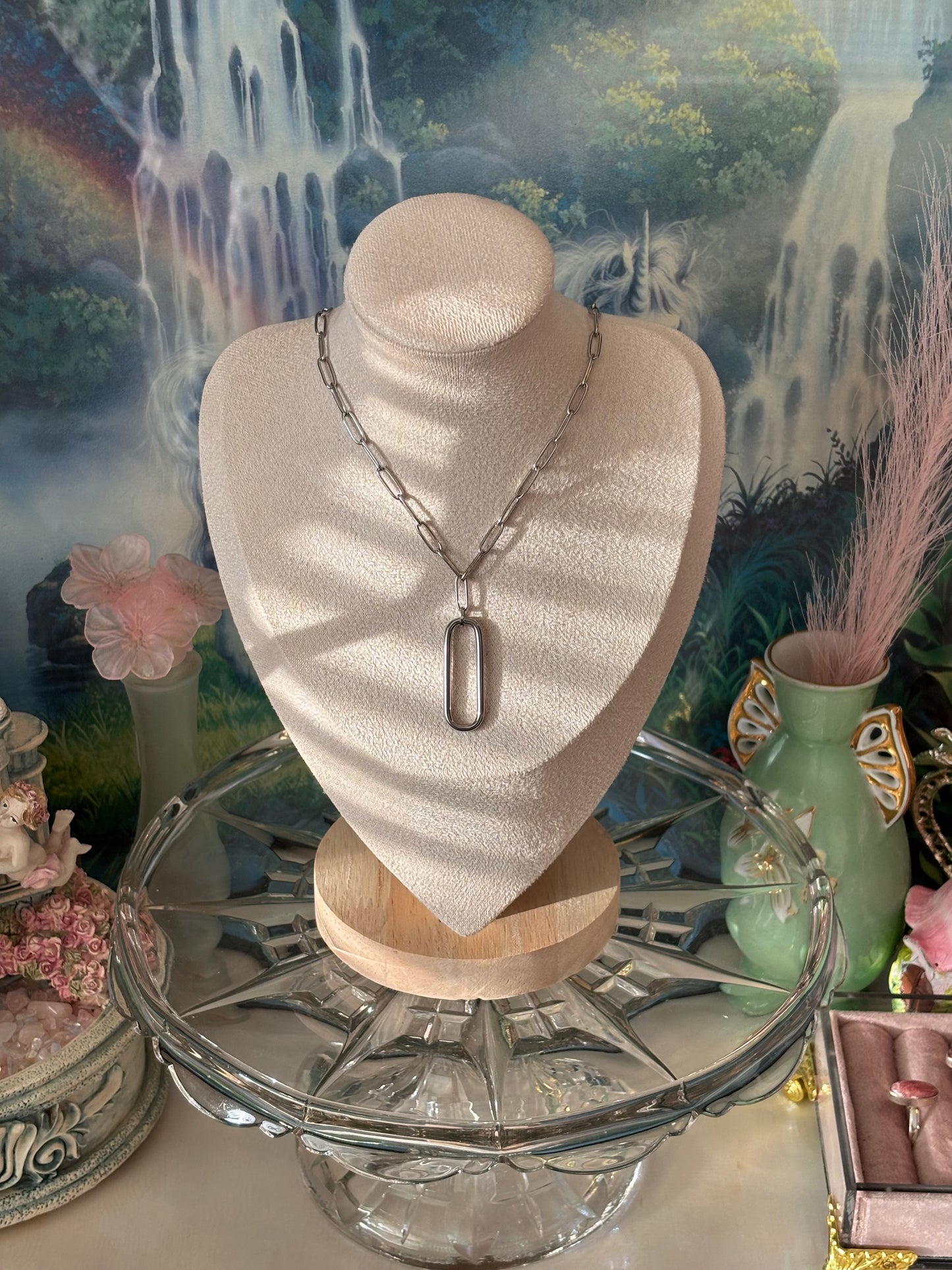 lola necklace