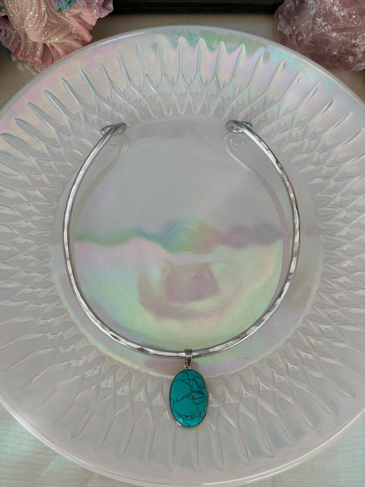 teal howlite collar necklace