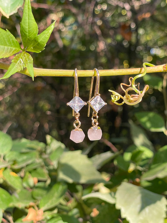 leyla earrings (rose quartz)