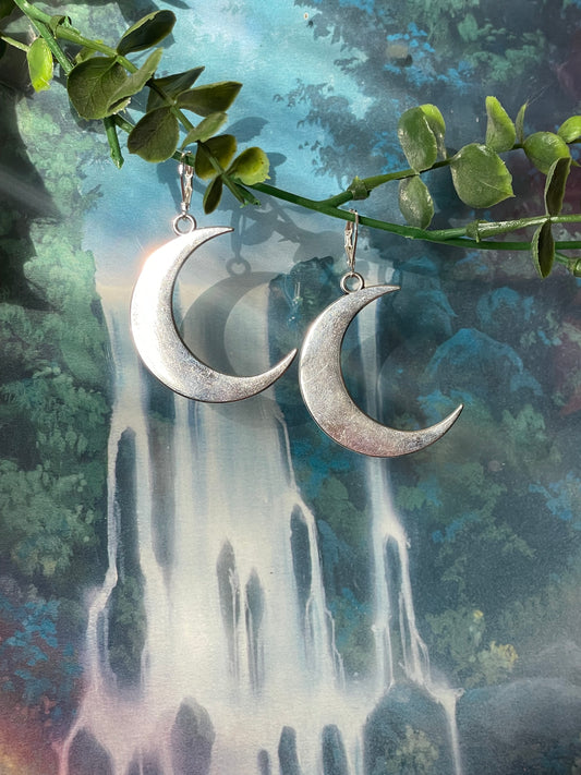 luna earrings