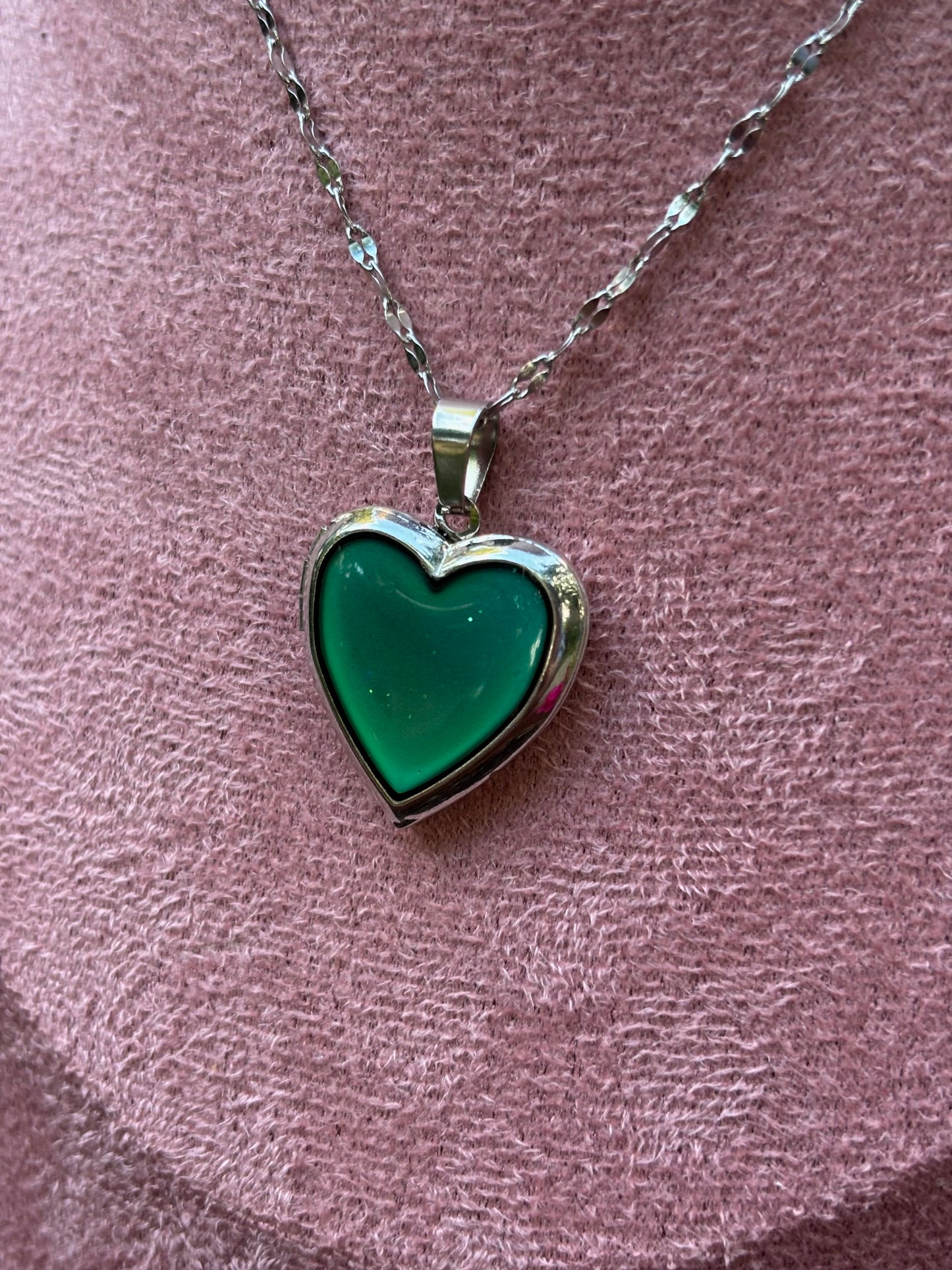 mood locket