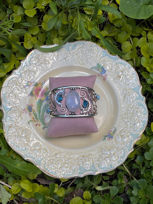 .925 gemstone cuff